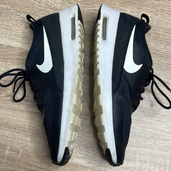 Nike Air Max Thea Shoes Sneakers Black White Swoosh Logo Lace Up Mesh Size 8.5 - Picture 6 of 11